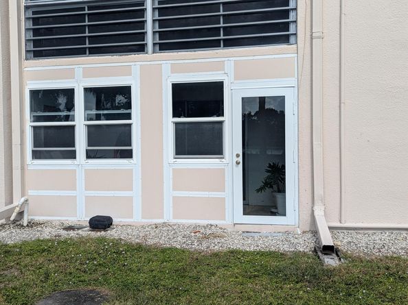 111 Greenbrier B, West Palm Beach FL 33417