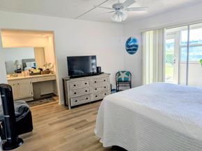 111 Greenbrier B, West Palm Beach FL 33417