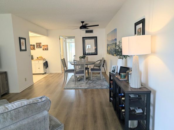 111 Greenbrier B, West Palm Beach FL 33417