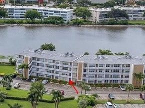 111 Greenbrier B, West Palm Beach FL 33417