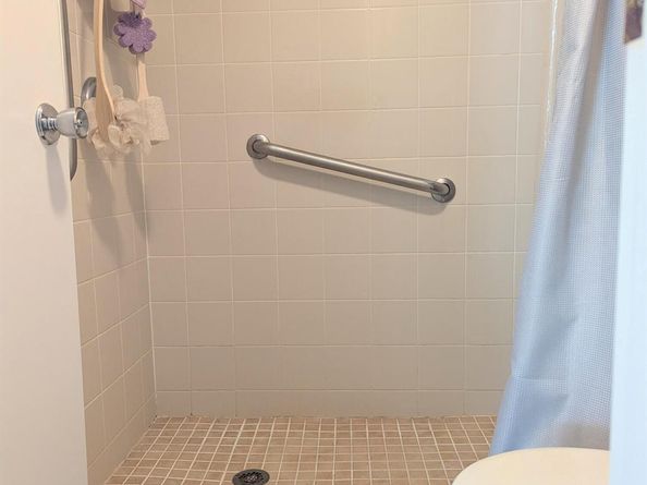 111 Greenbrier B, West Palm Beach FL 33417