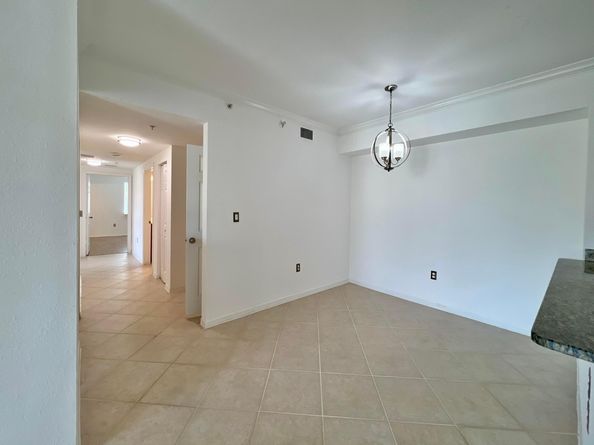 6450 Emerald Dunes Drive 301, West Palm Beach FL 33411