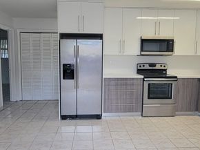 2245 Sheridan St, Hollywood FL 33020