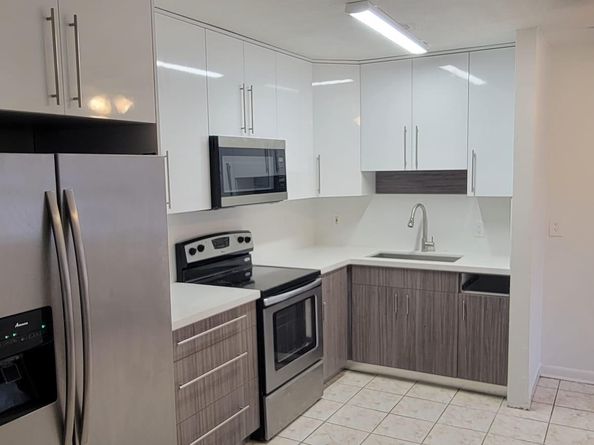 2245 Sheridan St, Hollywood FL 33020