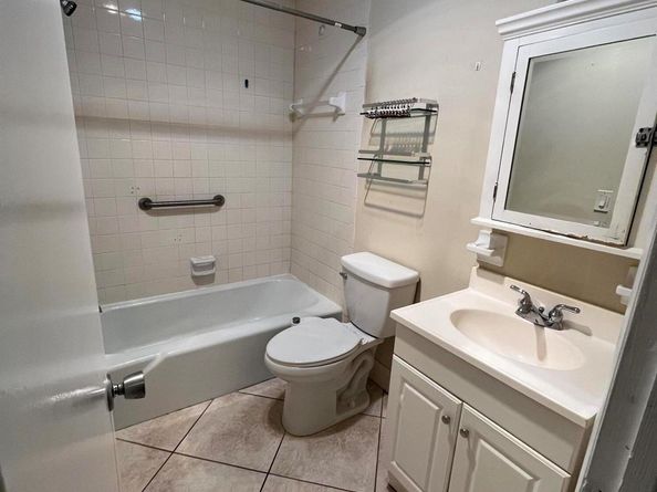 420 W Palm Street 22, Lantana FL 33462