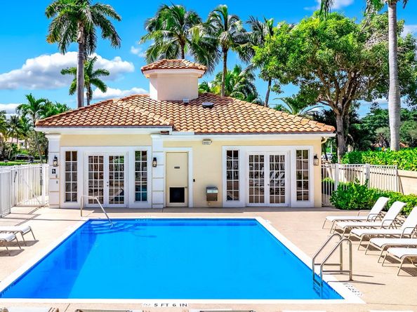 9760 Vineyard Court, Boca Raton FL 33428