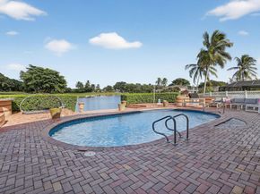 9541 Sea Turtle Dr, Plantation FL 33324