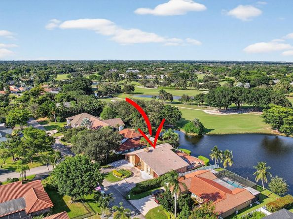 9541 Sea Turtle Dr, Plantation FL 33324