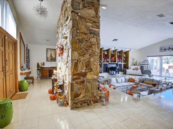 9541 Sea Turtle Dr, Plantation FL 33324