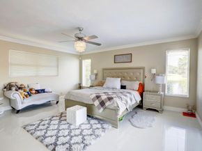 9541 Sea Turtle Dr, Plantation FL 33324