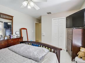 9541 Sea Turtle Dr, Plantation FL 33324