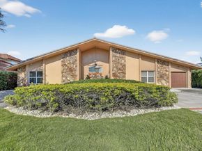 9541 Sea Turtle Dr, Plantation FL 33324