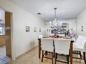 9541 Sea Turtle Dr, Plantation FL 33324