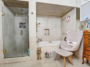 9541 Sea Turtle Dr, Plantation FL 33324