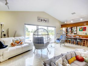 9541 Sea Turtle Dr, Plantation FL 33324