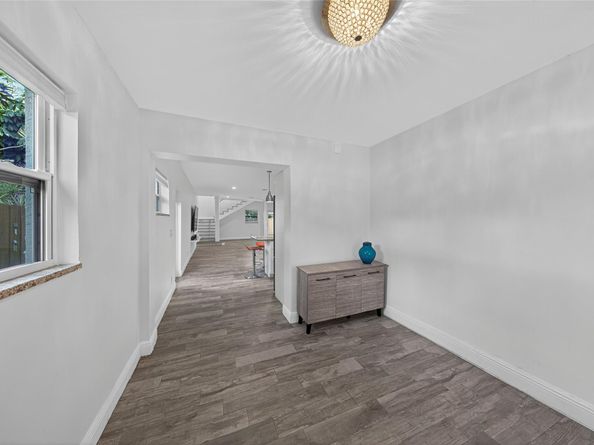 2012 NW 12th Ave, Fort Lauderdale FL 33311