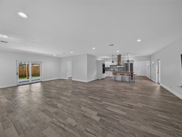 2012 NW 12th Ave, Fort Lauderdale FL 33311