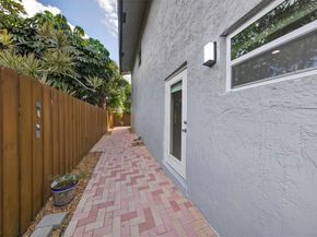 2012 NW 12th Ave, Fort Lauderdale FL 33311