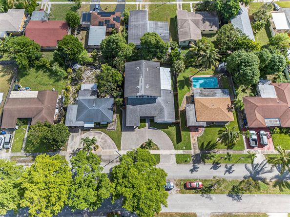 2012 NW 12th Ave, Fort Lauderdale FL 33311