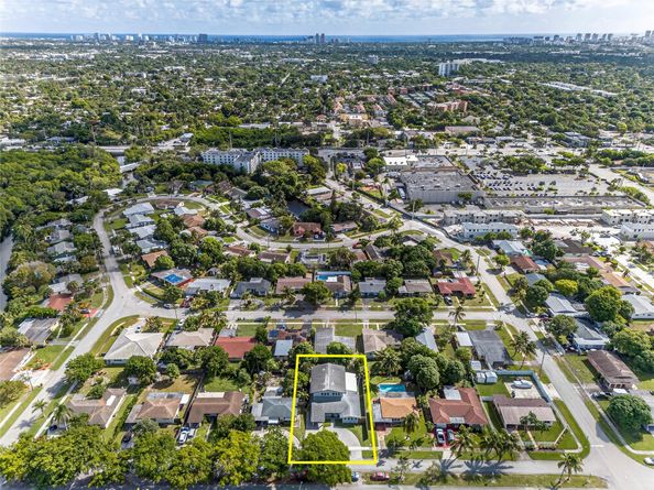 2012 NW 12th Ave, Fort Lauderdale FL 33311