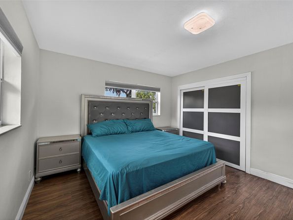 2012 NW 12th Ave, Fort Lauderdale FL 33311