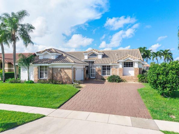 7685 Dorchester Road, Boynton Beach FL 33472
