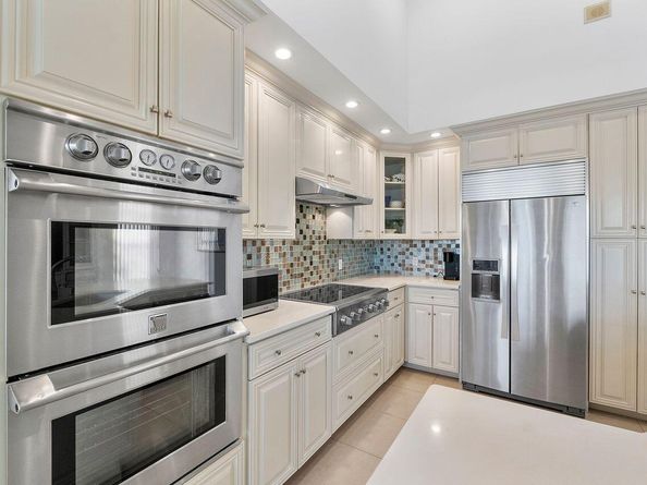 7685 Dorchester Road, Boynton Beach FL 33472