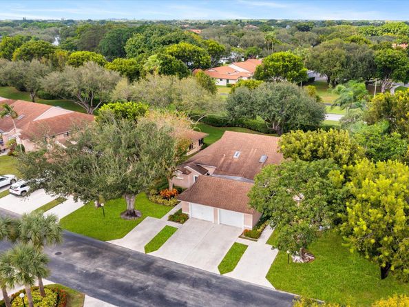 8333 Springlake Dr A, Boca Raton FL 33496