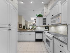 8333 Springlake Dr A, Boca Raton FL 33496