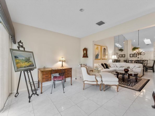 8333 Springlake Dr A, Boca Raton FL 33496