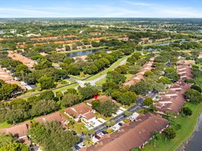 8333 Springlake Dr A, Boca Raton FL 33496