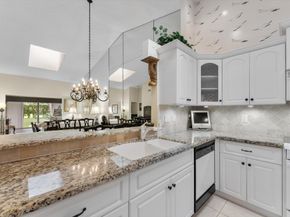 8333 Springlake Dr A, Boca Raton FL 33496