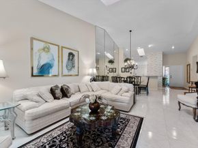 8333 Springlake Dr A, Boca Raton FL 33496