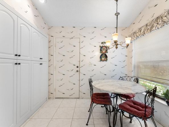 8333 Springlake Dr A, Boca Raton FL 33496