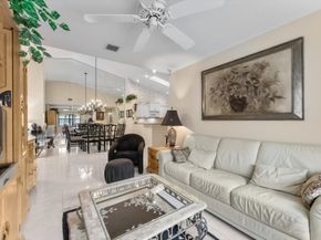 8333 Springlake Dr A, Boca Raton FL 33496