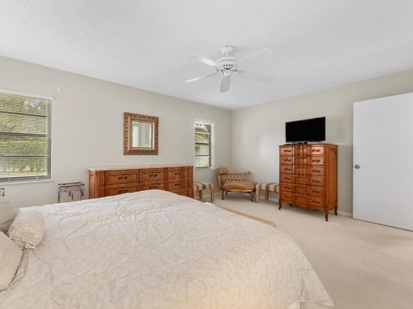 8333 Springlake Dr A, Boca Raton FL 33496