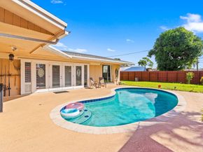 4450 NW 10th St, Coconut Creek FL 33066