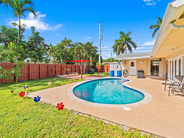 4450 NW 10th St, Coconut Creek FL 33066