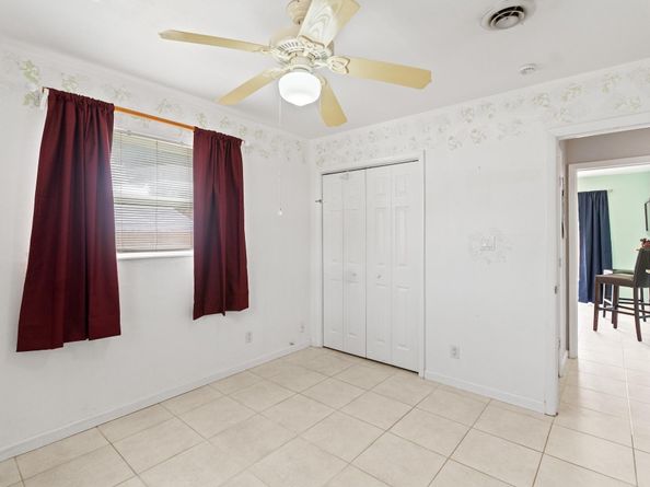 4450 NW 10th St, Coconut Creek FL 33066