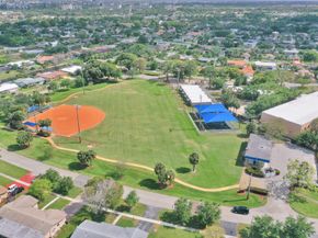 4450 NW 10th St, Coconut Creek FL 33066