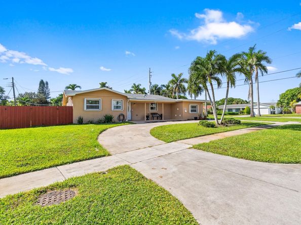 4450 NW 10th St, Coconut Creek FL 33066