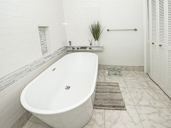 11035 NW 26th Dr, Coral Springs FL 33065
