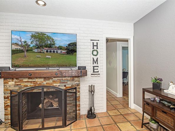 11035 NW 26th Dr, Coral Springs FL 33065