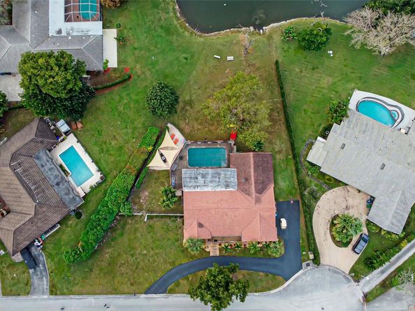 11035 NW 26th Dr, Coral Springs FL 33065