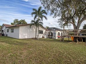 11035 NW 26th Dr, Coral Springs FL 33065