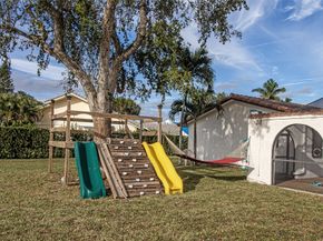 11035 NW 26th Dr, Coral Springs FL 33065