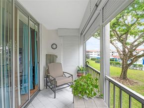 9800 N Hollybrook Lake Dr 202, Pembroke Pines FL 33025