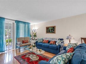 9800 N Hollybrook Lake Dr 202, Pembroke Pines FL 33025