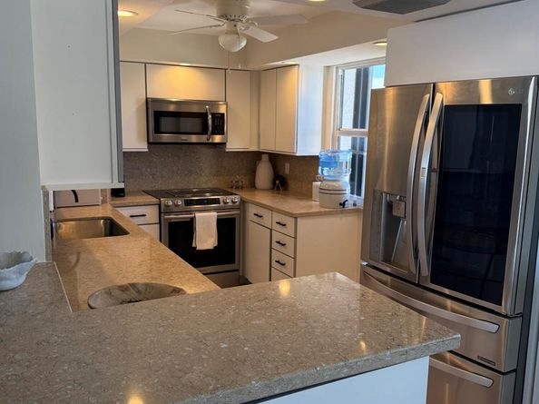 5200 N Flagler Drive 1406, West Palm Beach FL 33407