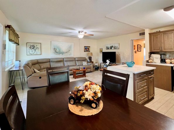 131 Andover F, West Palm Beach FL 33417